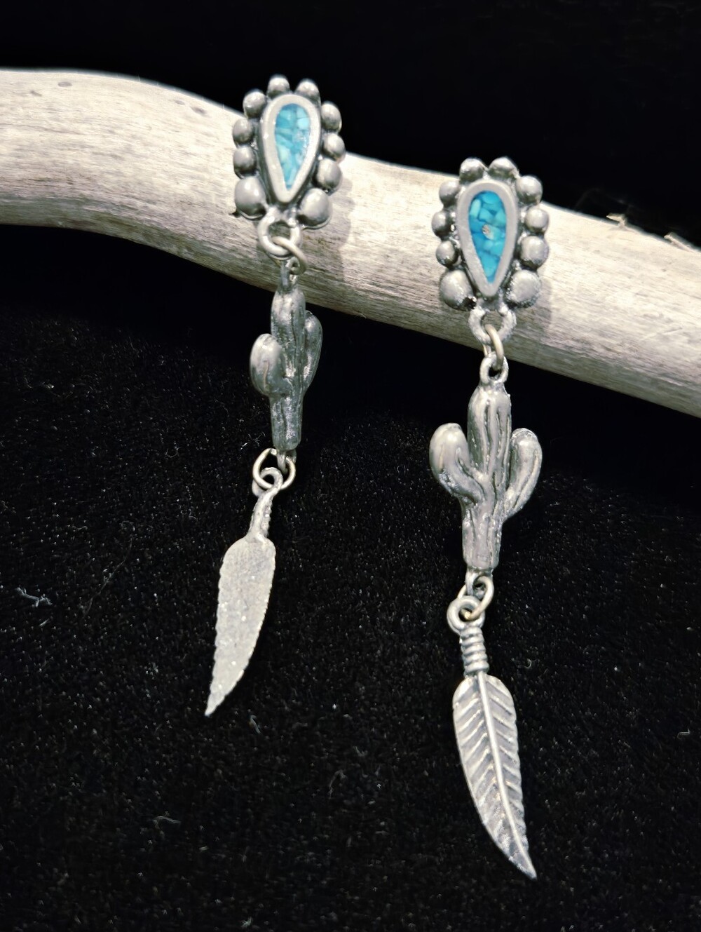 Vintage 1989 Pewter Turquoise Cactus Drop Earrings - Silver Tone